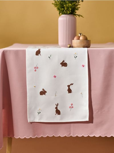 Běhoun na stůl s velikonočním motivem