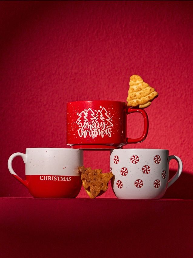 Sinsay - Vianočný kameninový hrnček s nápisom „Merry Christmas“ - červená