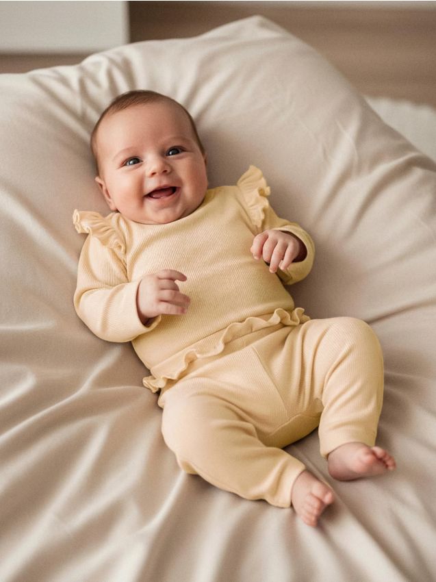 Sinsay - Komplet: koszulka i legginsy - kremowy