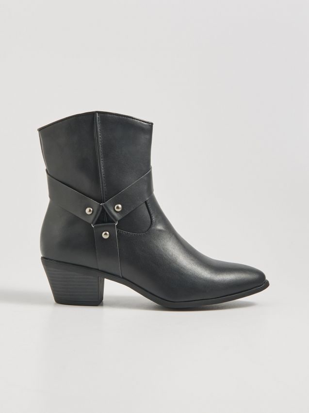 超特価激安の商品をすべて Buty WU727-99X - SINSAY - czarny Kolor obcasie na kowbojki トップス