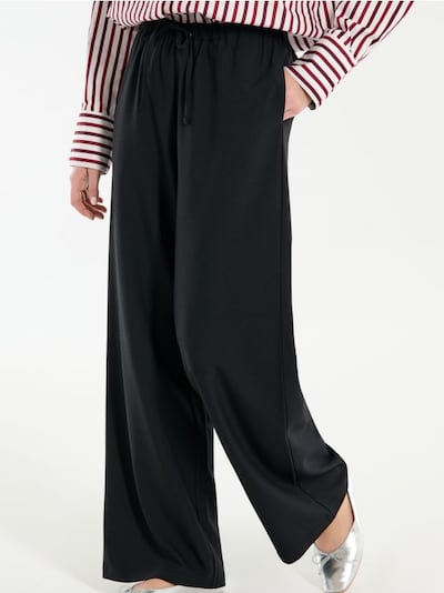 Wide leg kelnės