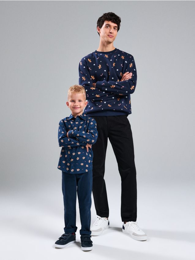 Sinsay - Bawełniana koszula ze świątecznym wzorem - granatowy