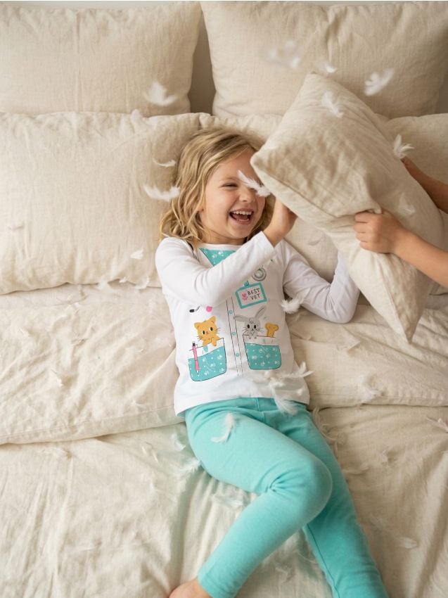 Sinsay - Pijama din bumbac cu imprimeu - alb